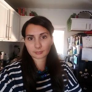 Meet your Posher, Julia